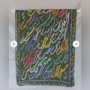 IN SEARCH OF BUYING VELA REMEMBRANCE GREEN/ BLUE SCARF